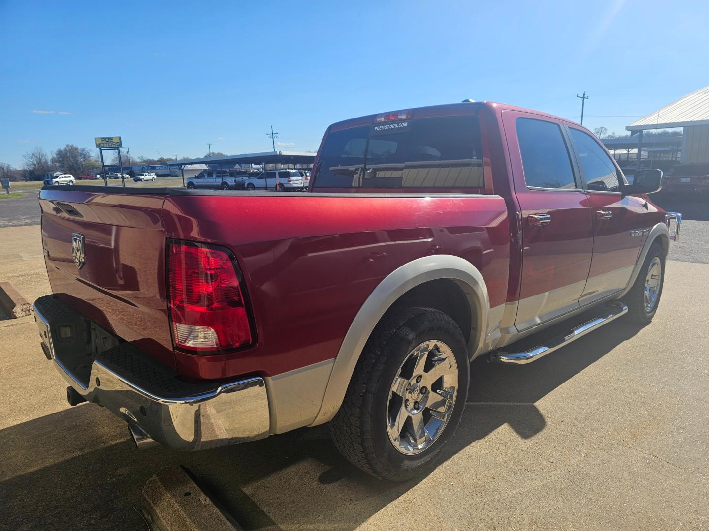 2010 MAROON Dodge Ram 1500 Laramie Crew Cab 2WD (1D7RB1CT7AS) with an 5.7L V8 OHV 16V engine, 5-Speed Automatic transmission, located at 533 S Seven Points BLVD, Seven Points, TX, 75143, (430) 255-4030, 32.313999, -96.209351 - Photo#2